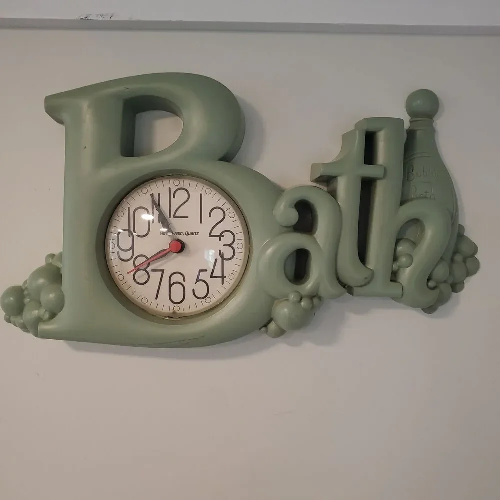 Vintage Avocado Green New Haven Quartz/Burwood USA Made Bath Wall Clock Untested